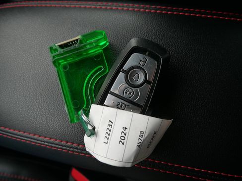 Certified 2024 Ford Escape ST-Line image 34