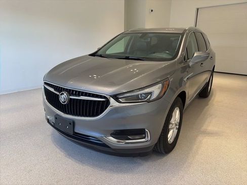 Used 2019 Buick Enclave Essence AWD/4WD image 3