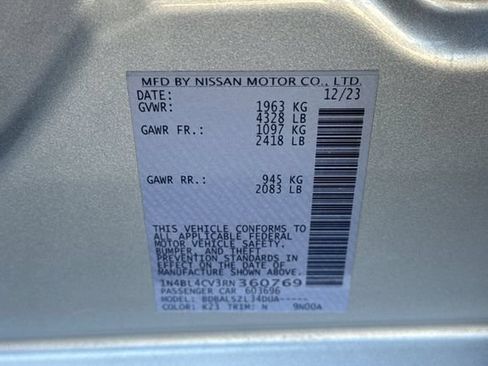 Used 2024 Nissan Altima 2.5 SR FWD image 54