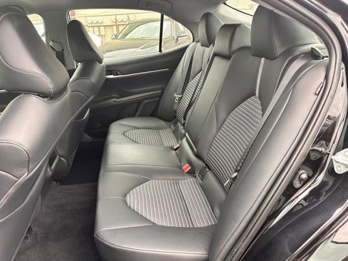Used 2022 Toyota Camry SE image 15