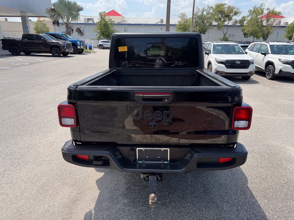 Used 2022 Jeep Gladiator Sport AWD/4WD image 6