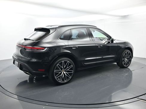 Used 2025 Porsche Macan image 15