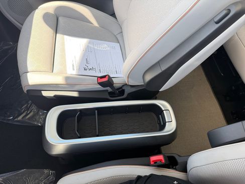 Certified 2025 Volkswagen ID. Buzz 1st Edition RWD image 14