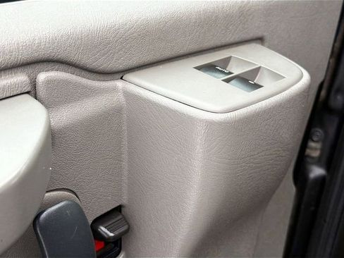 Used 2016 Chevrolet Express 3500 LT w/ LT Preferred Equipment Group image 16