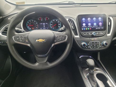 Used 2025 Chevrolet Malibu LT FWD image 22