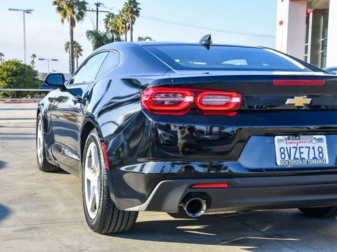 Used 2021 Chevrolet Camaro LT image 6
