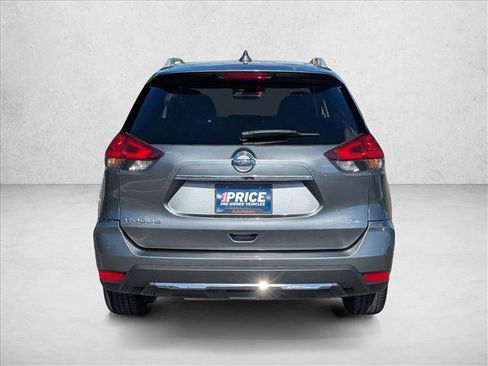 Used 2018 Nissan Rogue SL FWD image 6