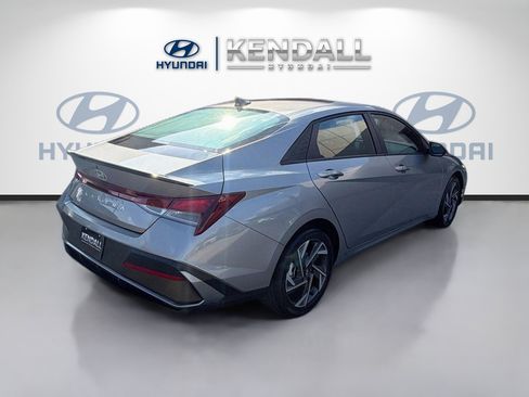 Used 2025 Hyundai Elantra Sport w/ Cargo Package FWD image 6