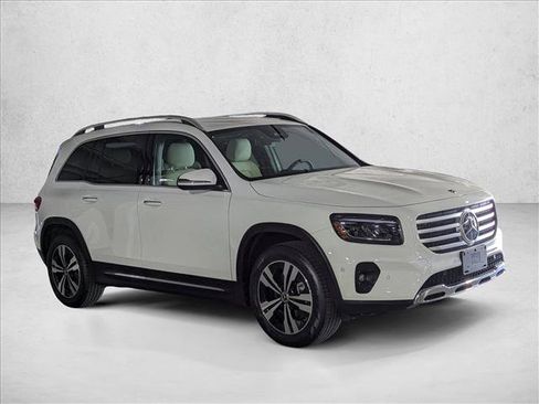 Used 2025 Mercedes-Benz GLB 250 image 21