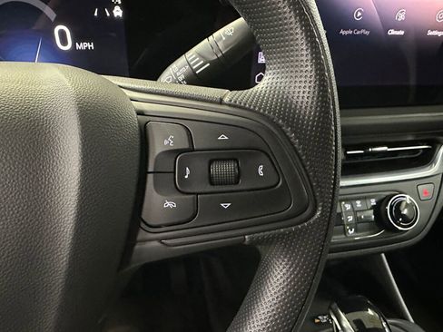 Certified 2024 Buick Envista Preferred w/ Convenience II Package image 8