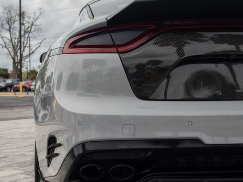 Used 2018 Kia Stinger GT1 AWD/4WD image 11