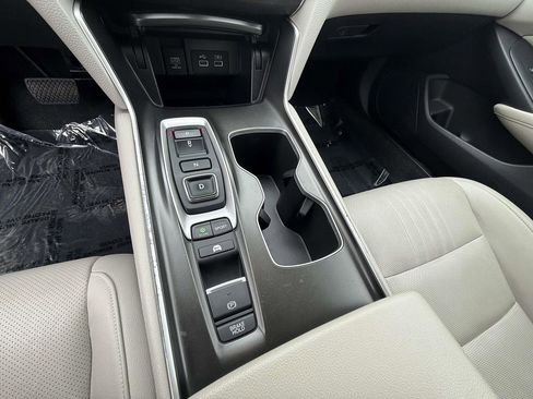 Used 2021 Honda Accord EX-L image 18