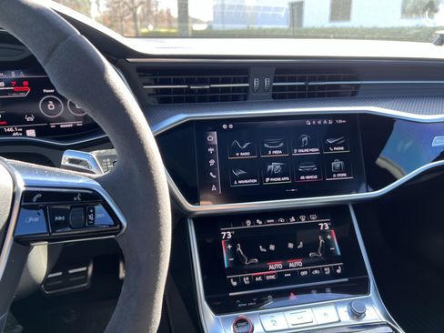 Certified 2024 Audi RS 7 Performance image 31