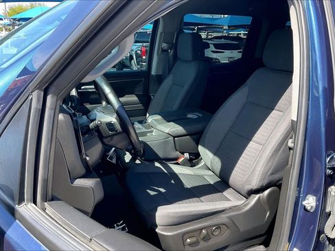 Used 2023 Chevrolet Silverado 1500 LT image 9