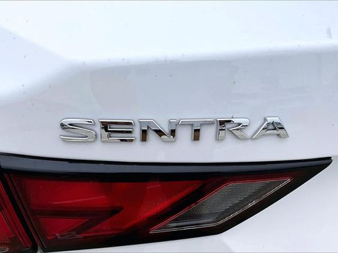 Used 2024 Nissan Sentra SV FWD image 10