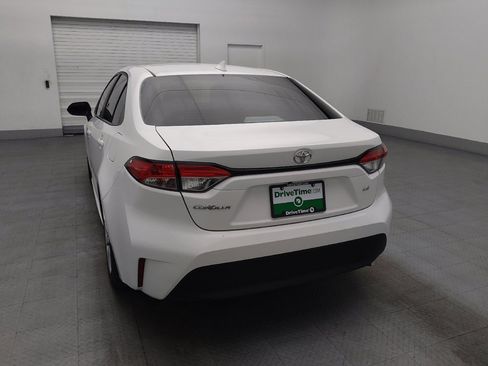 Used 2025 Toyota Corolla LE FWD image 6