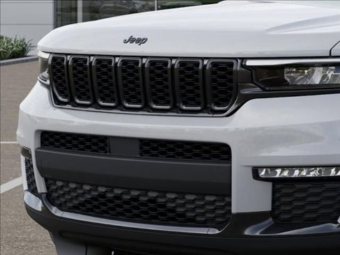 New 2025 Jeep Grand Cherokee L Limited w/ Black Appearance Package image 11