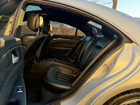 Used 2014 Mercedes-Benz CLS 550 4MATIC image 19