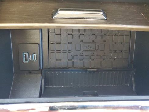 Certified 2023 Ford Expedition Limited image 31