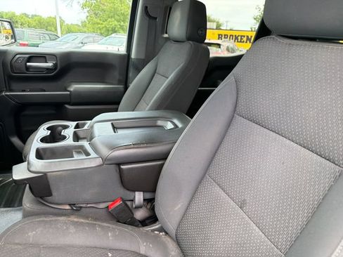 Used 2020 GMC Sierra 1500 4x4 Crew Cab w/ Sierra Value Package image 19