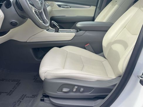 Used 2019 Cadillac XT5 Luxury image 15