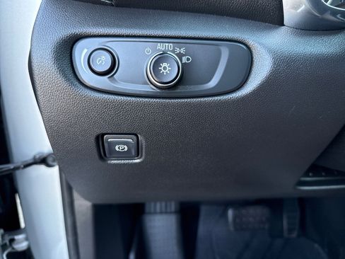 Used 2019 Chevrolet Blazer LT image 22