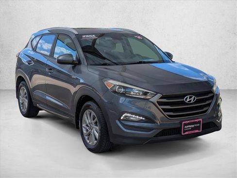 Used 2016 Hyundai Tucson SE w/ Option Group 02 FWD image 3