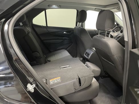 Used 2023 Chevrolet Equinox LT image 24