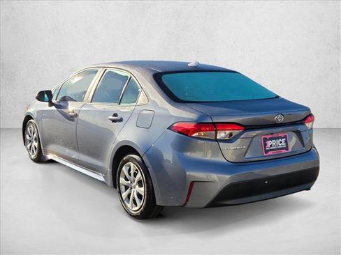 Used 2023 Toyota Corolla LE image 7