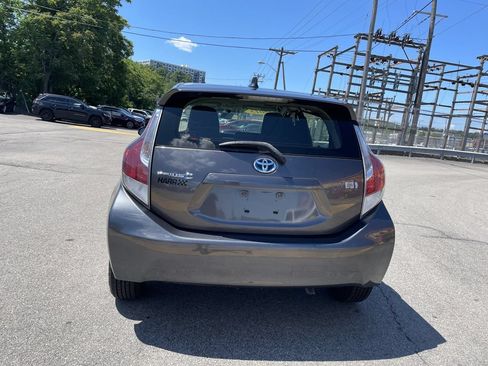 Used 2015 Toyota Prius C One FWD image 4