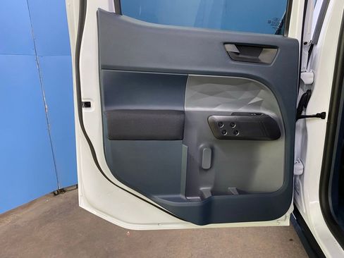 New 2025 Ford Maverick XL image 33