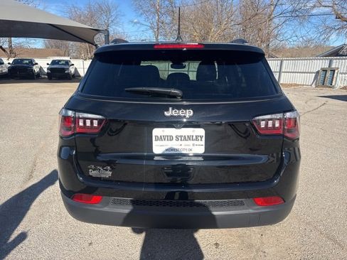 New 2026 Jeep Compass Latitude image 5