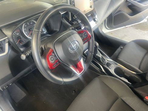Used 2021 Toyota Corolla SE FWD image 3