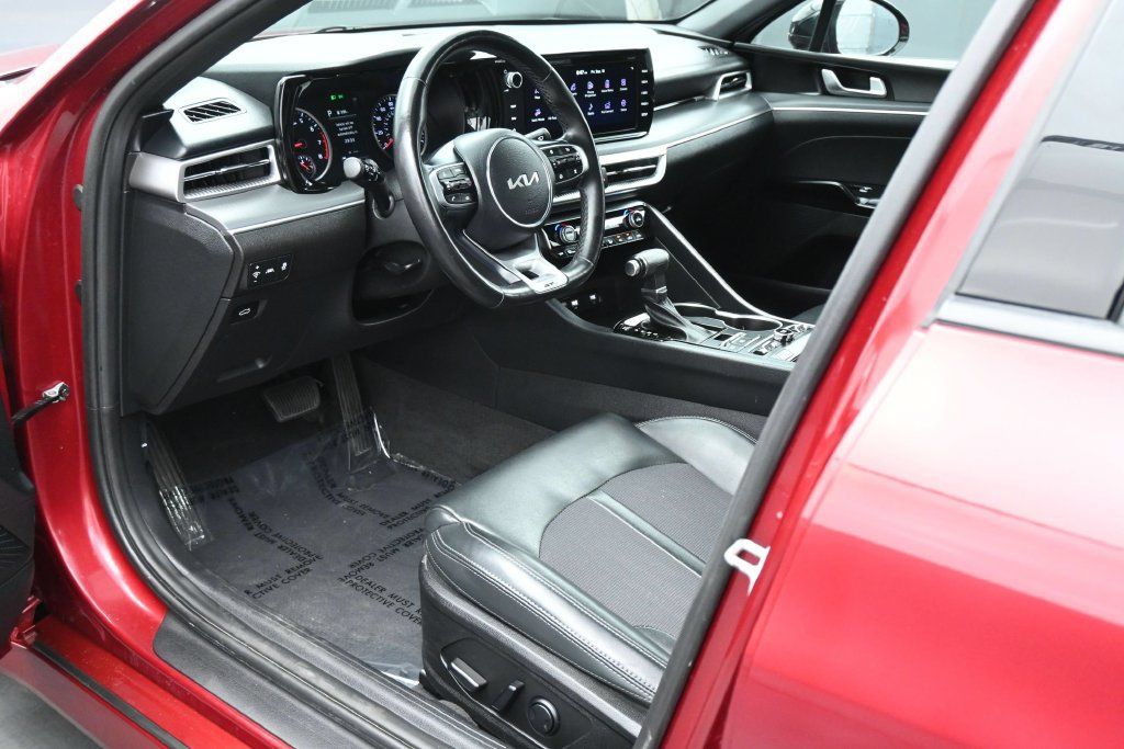 Used 2024 Kia K5 GT-Line AWD/4WD image 2