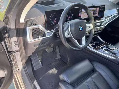 Used 2026 BMW X7 xDrive40i AWD/4WD image 11