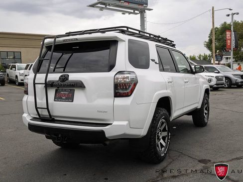 Used 2021 Toyota 4Runner TRD Off-Road AWD/4WD image 16