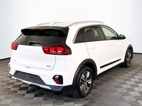 Certified 2022 Kia Niro LXS image 7