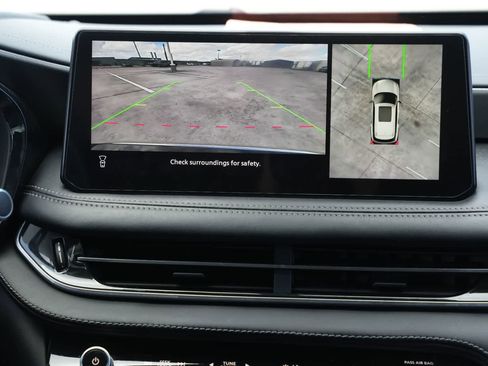 Used 2023 INFINITI QX60 Luxe w/ Performance Audio Package image 14