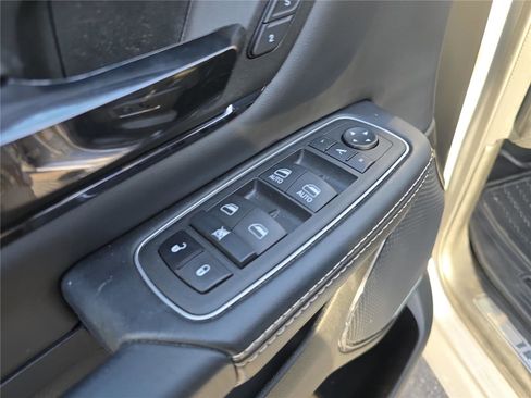 Used 2022 RAM 1500 Limited w/ Body Color Bumper Group image 19