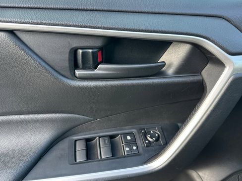 Used 2024 Toyota RAV4 LE image 11