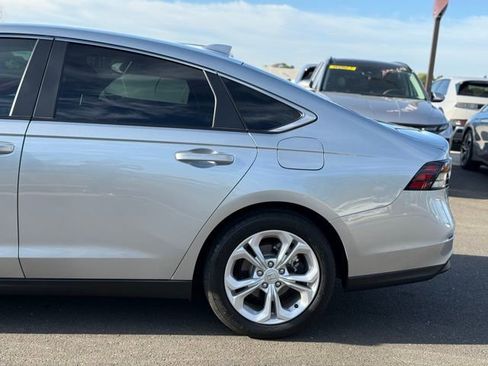 Used 2025 Honda Accord LX image 4