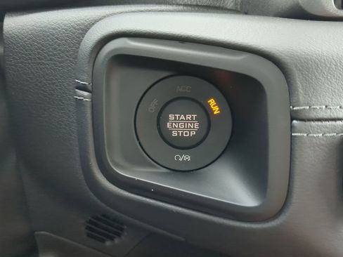 New 2025 Jeep Gladiator Rubicon image 11