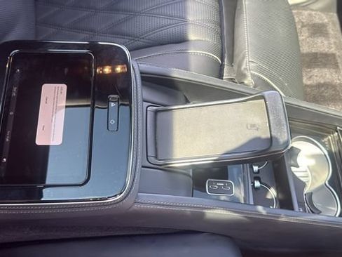 Certified 2024 Mercedes-Benz Maybach GLS 600 4MATIC image 25