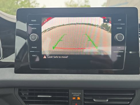 New 2026 Volkswagen Jetta SE image 23