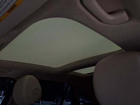 Used 2022 Mercedes-Benz GLC 300 image 18