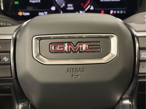 Used 2026 GMC Acadia AT4 w/ Luxury Package AWD/4WD image 16