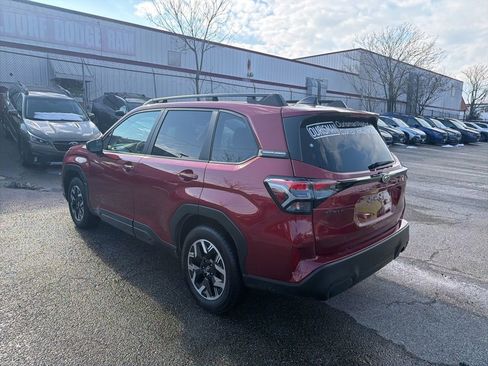 Used 2026 Subaru Forester Premium image 5