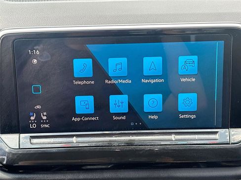 Used 2025 Volkswagen Atlas SE FWD image 14