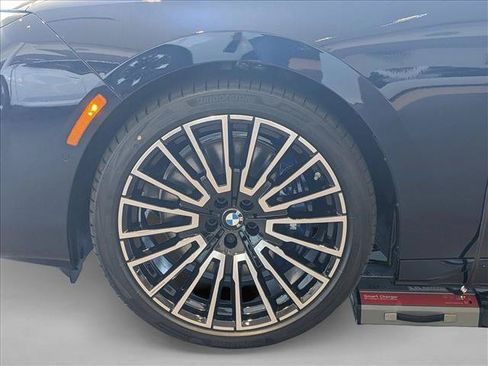 New 2026 BMW 740i xDrive w/ Executive Package AWD/4WD image 10