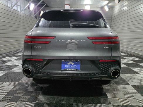 Used 2022 Genesis GV70 2.5T w/ Sport Prestige Package AWD/4WD image 5